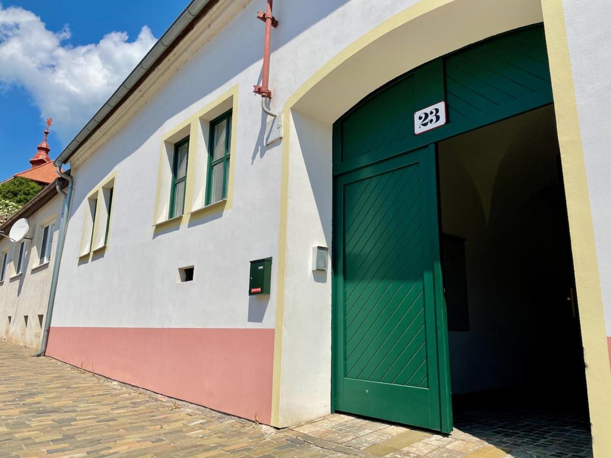 Bezauberndes Gaestehaus In Шатов Экстерьер фото