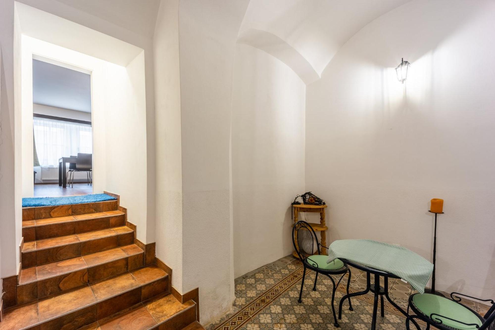 Bezauberndes Gaestehaus In Шатов Экстерьер фото