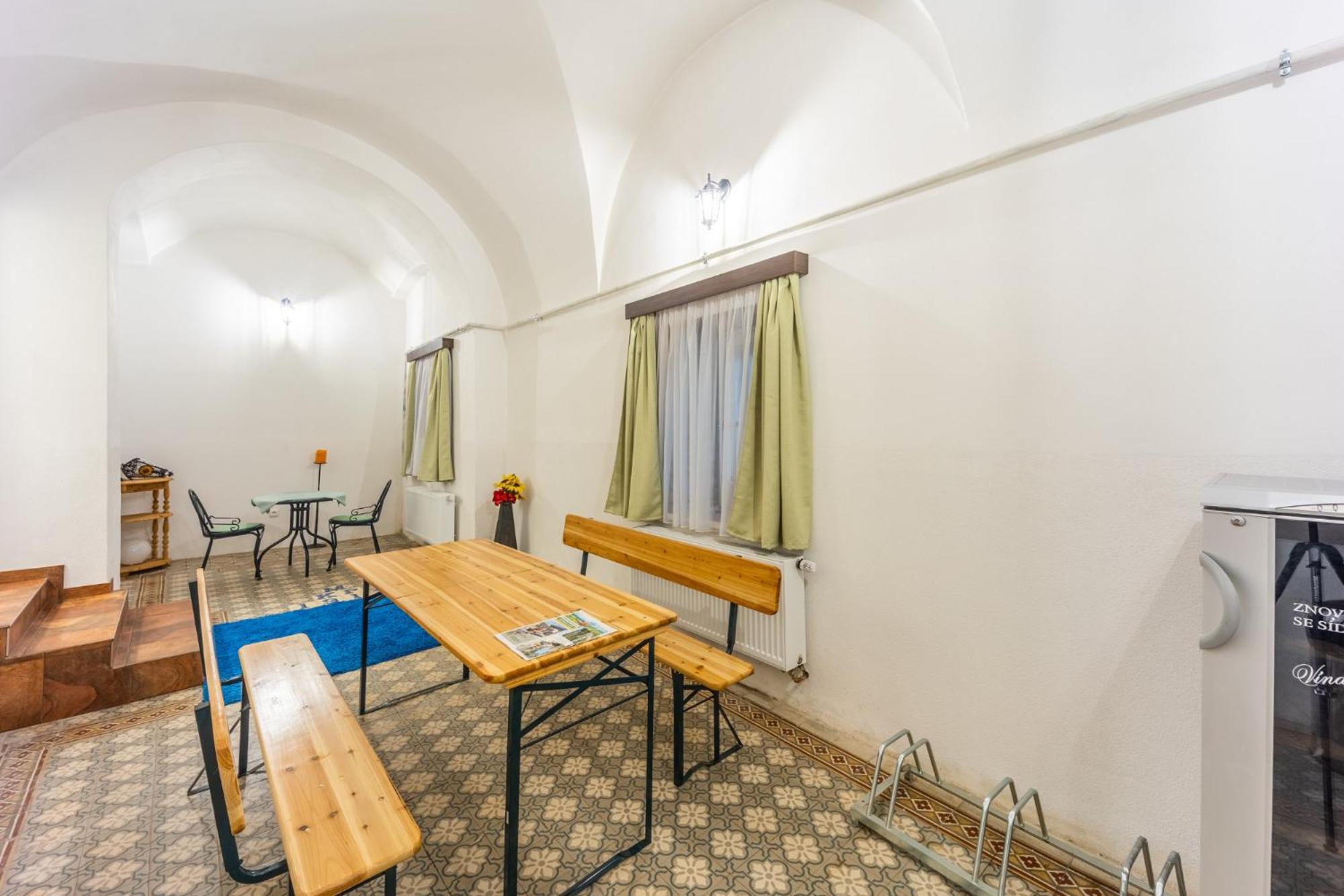 Bezauberndes Gaestehaus In Шатов Экстерьер фото