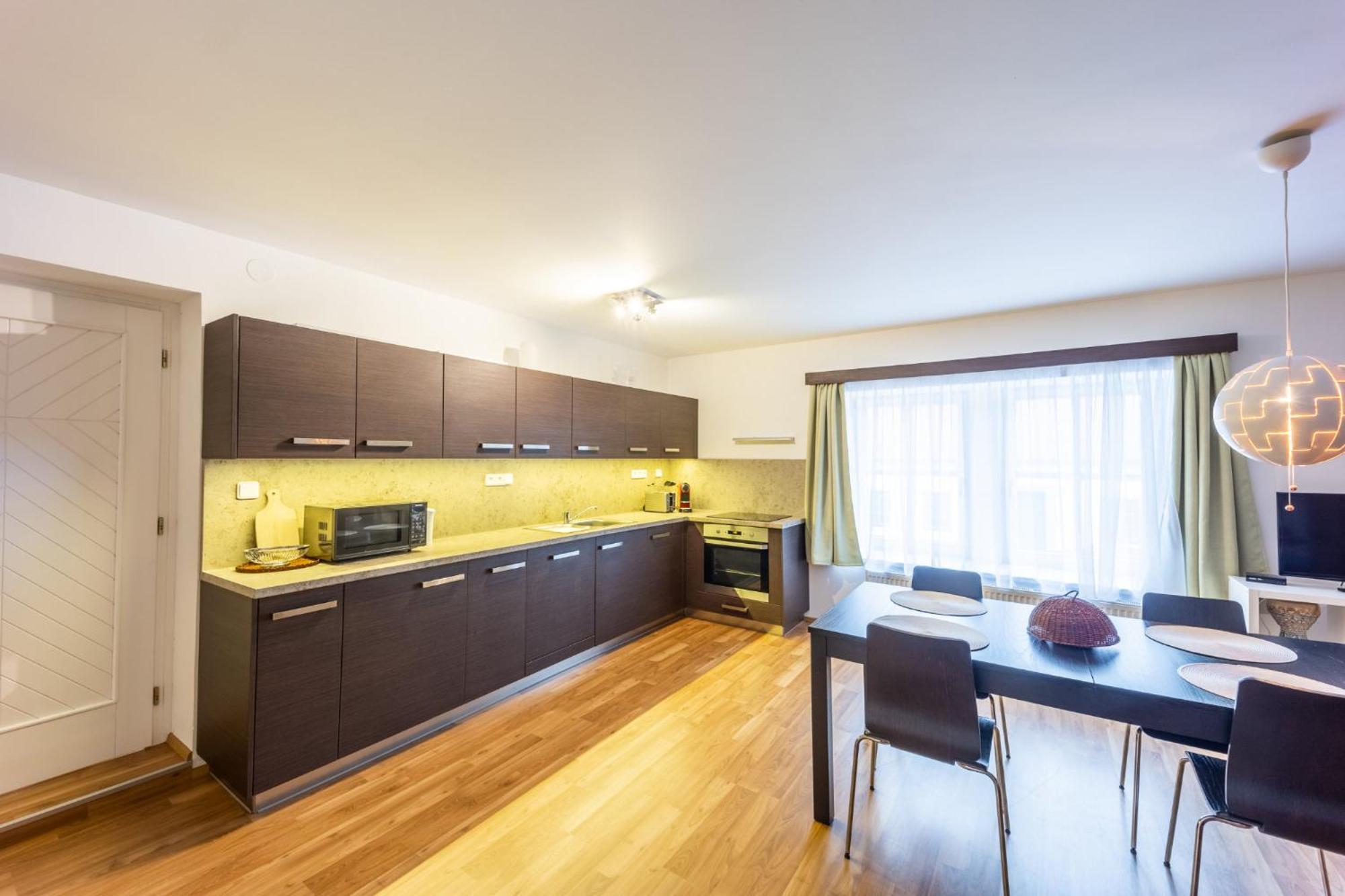 Bezauberndes Gaestehaus In Шатов Экстерьер фото