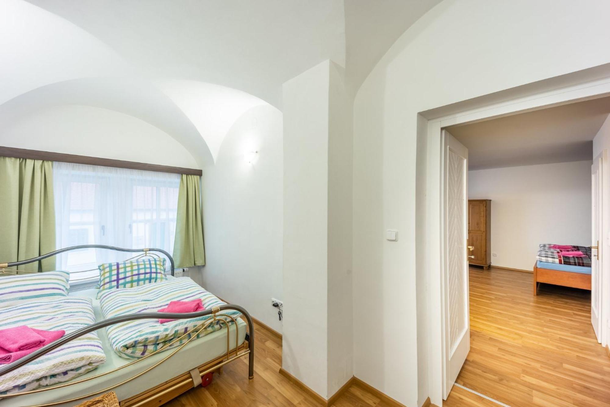 Bezauberndes Gaestehaus In Шатов Экстерьер фото